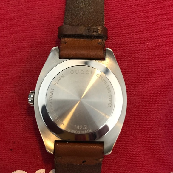 Authentic Gucci GG2570 Brown Leather Watch